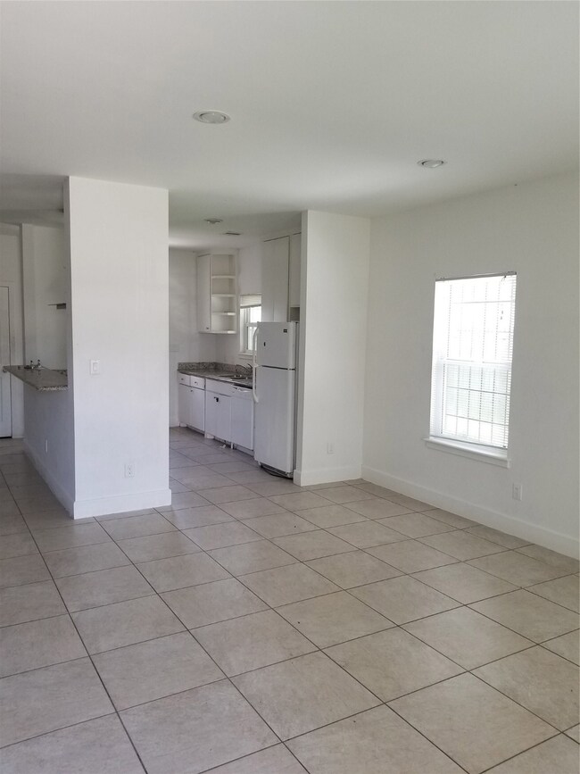 2528 Bennington St unit 2528, Houston, TX 77093 - photo 3