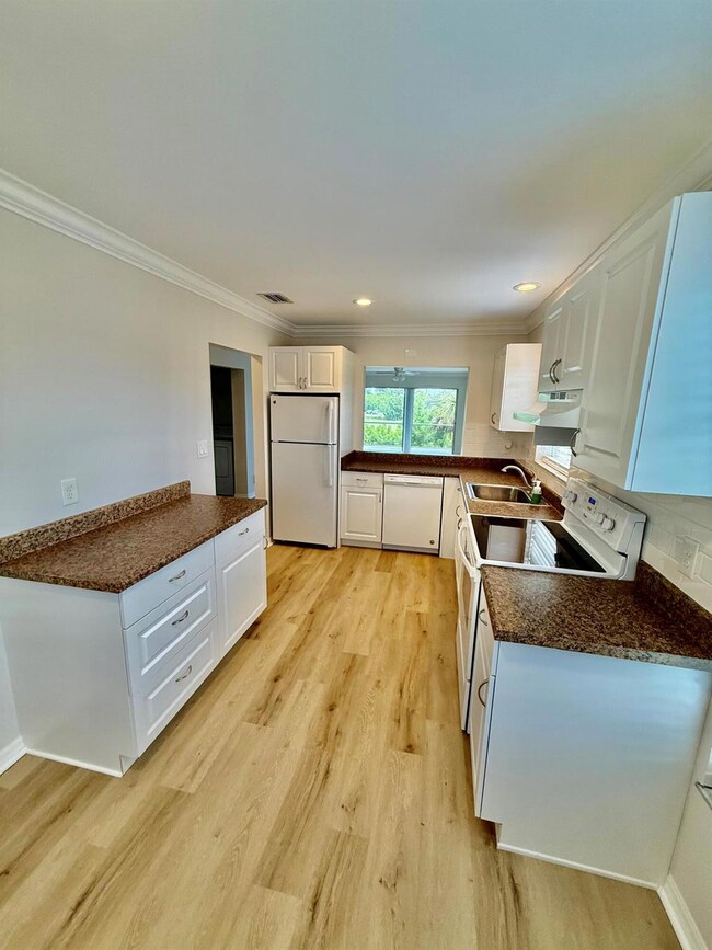 1900 S Kanner Hwy unit 10-207, Stuart, FL 34994 - photo 5