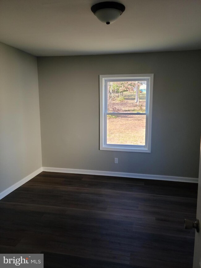 21701 Great Mills Ln unit B, Lexington Park, MD 20653 - photo 6