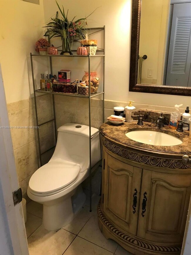 254 Camden K unit 254, West Palm Beach, FL 33417 - photo 5