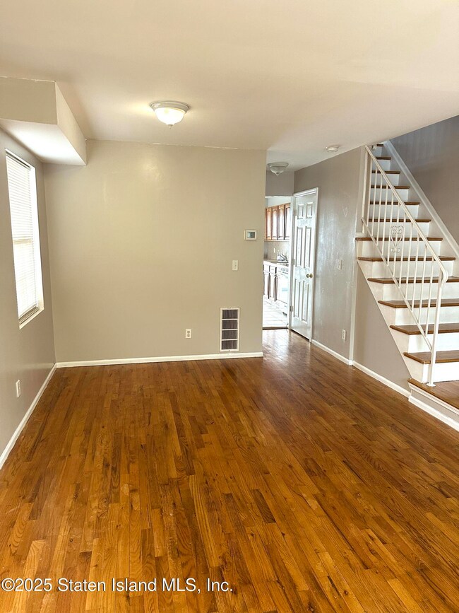 58 8th St unit 1, Staten Island, NY 10306 - photo 5