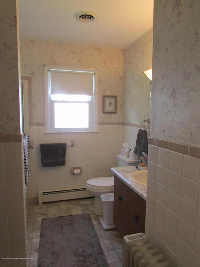 154 Castleton Dr, Toms River, NJ 08757 - photo 6