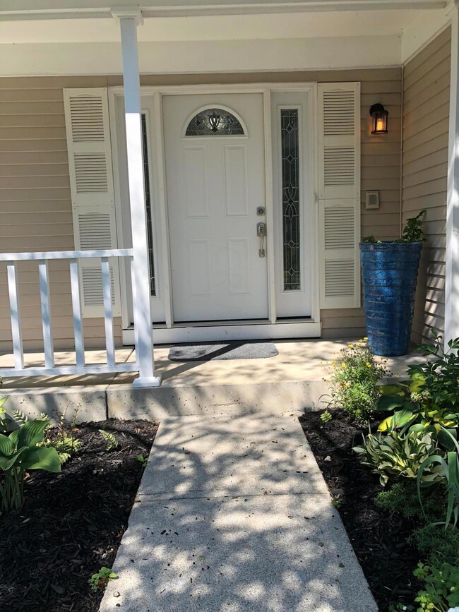 5555 Ellinger St, Columbus, OH 43235 - photo 3