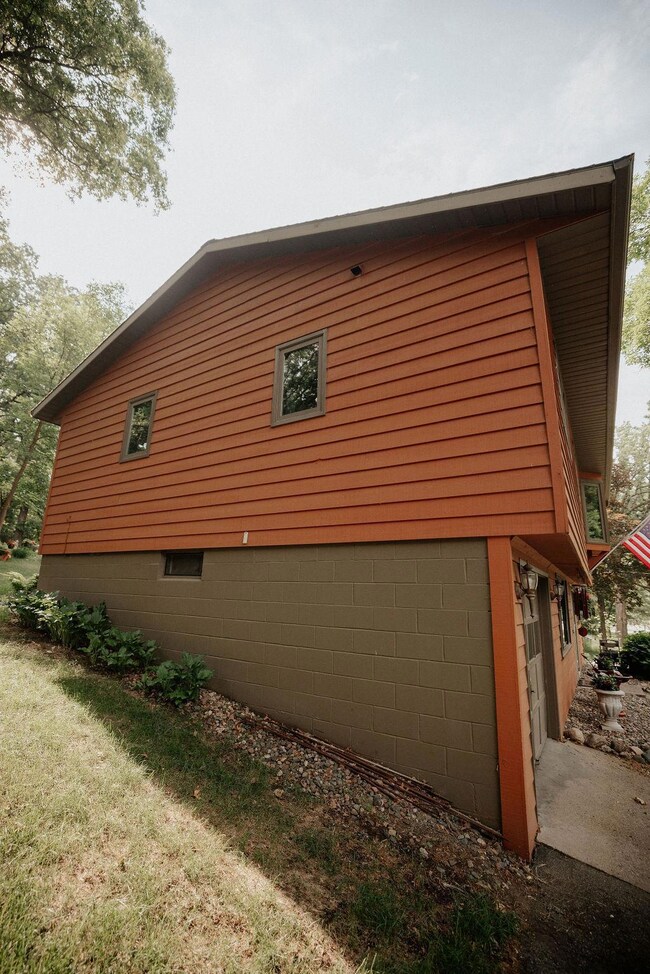 2016 N Benton Dr, Sauk Rapids, MN 56379 - photo 3