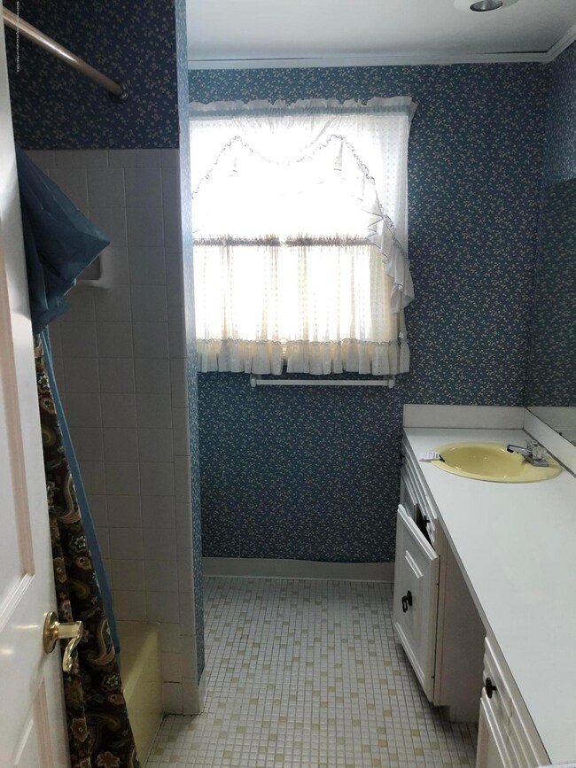 bathroom_2