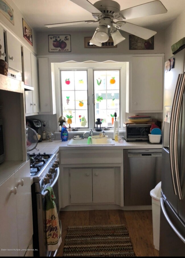 149 Bidwell Ave, Staten Island, NY 10314 - photo 4