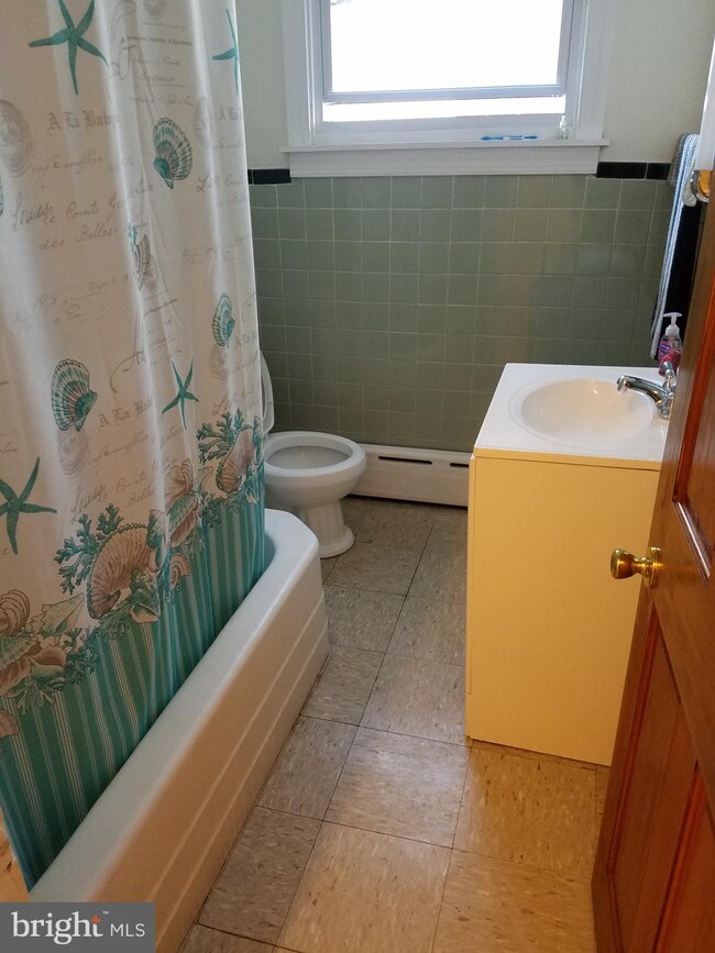 1341 W 4th St, Wilmington, DE 19805 - photo 2