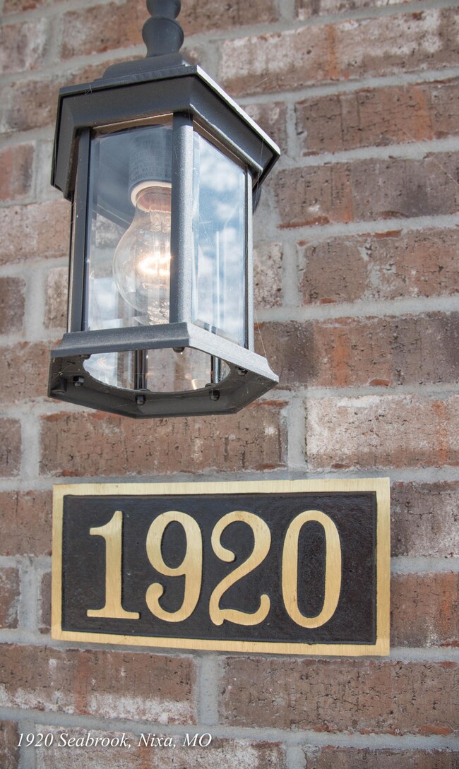 1920 N Seabrook Dr, Nixa, MO 65714 - photo 3