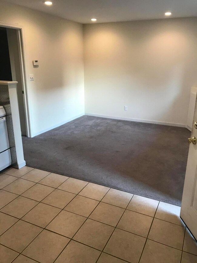 1669 W 3rd Ave, Columbus, OH 43212 - photo 5