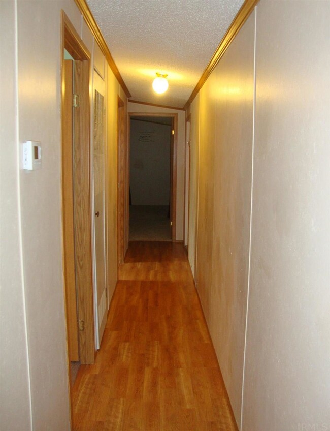 11517 Boggs Cir W, Loogootee, IN 47553 - photo 6