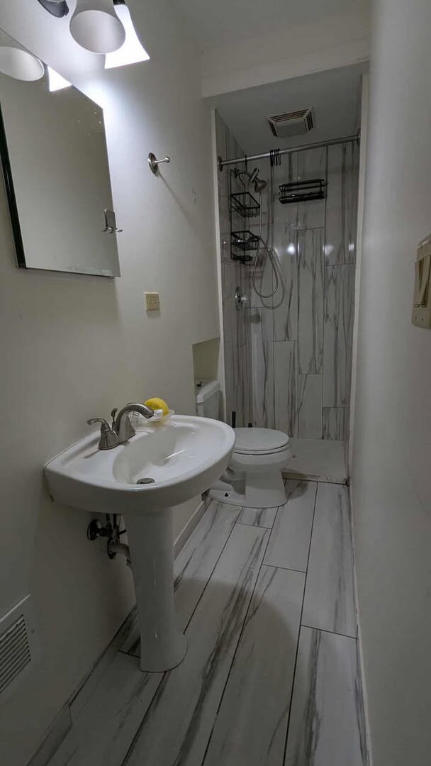 714 Glen Rock Ave unit 3, Waukegan, IL 60085 - photo 4