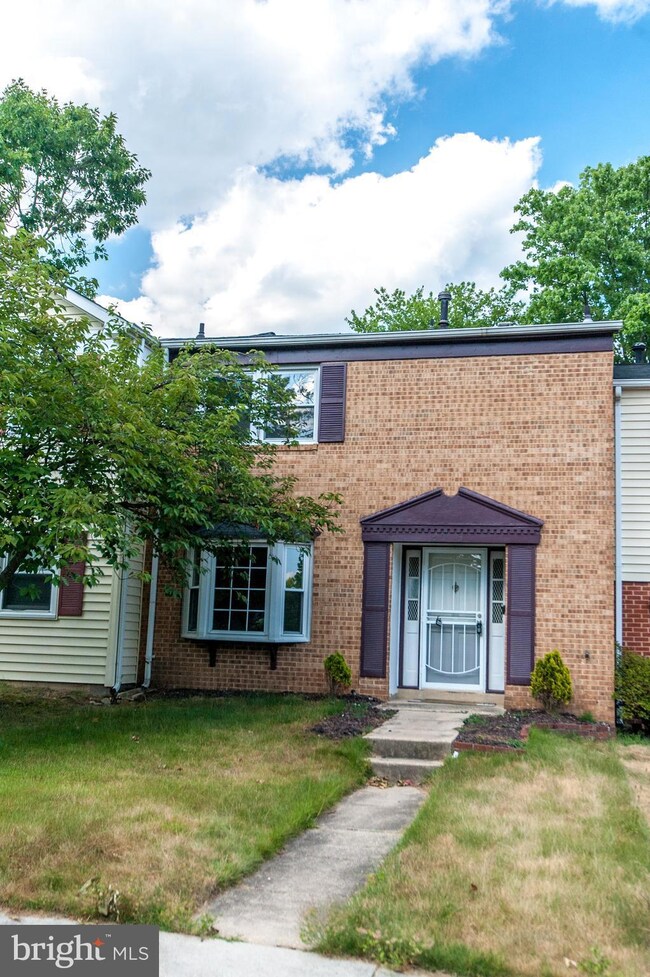 12013 Pheasant Run Dr, Laurel, MD 20708 - photo 3