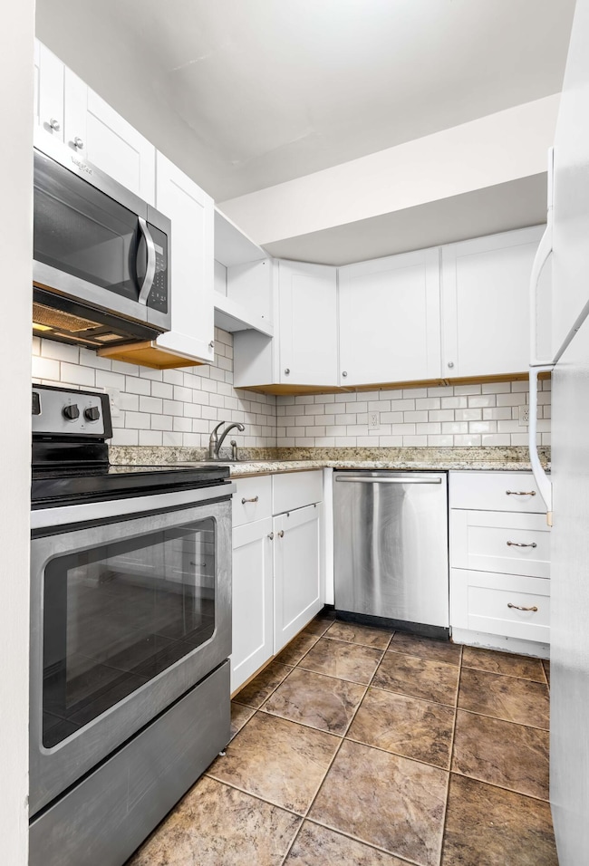 3609 Kenbrooke Ct unit 83, Kalamazoo, MI 49006 - photo 7