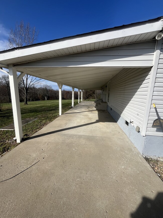 675 Sqft covered porch great for entertaining/relaxing with family