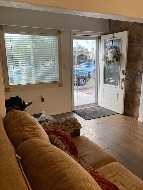 2906 Sacramento Ave, El Paso, TX 79930 - photo 2