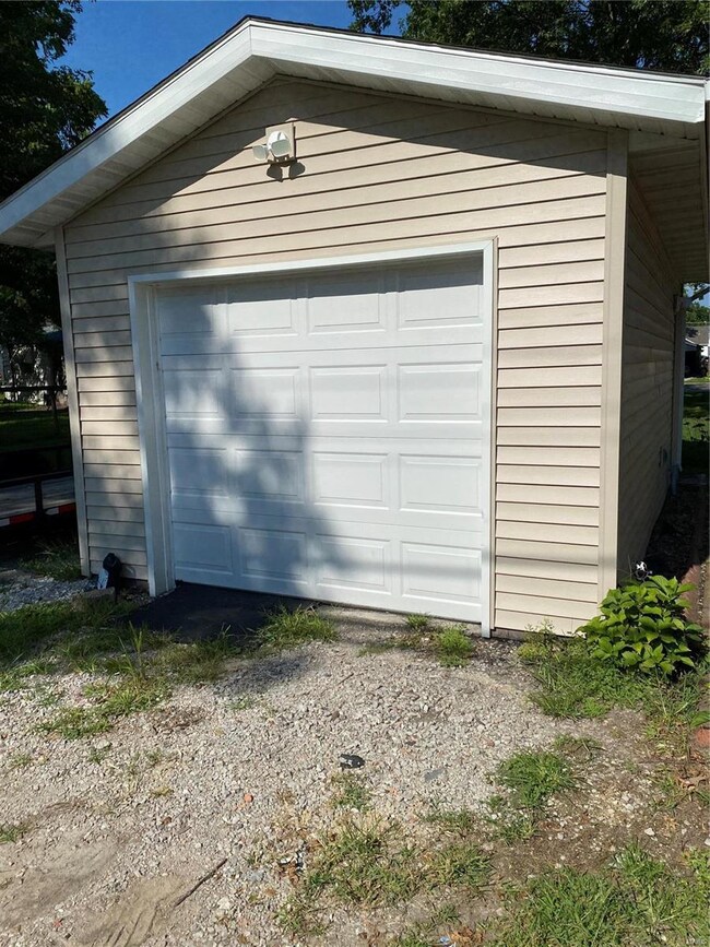 210 N Main St, Freeburg, IL 62243 - photo 4