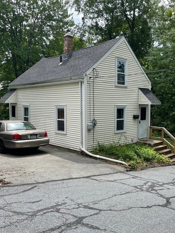 295 Sanborn St, Fitchburg, MA 01420 - photo 3