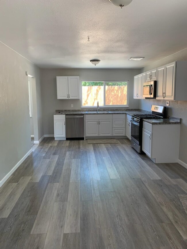 1818 Corte Del Sol, Alamogordo, NM 88310 - photo 4