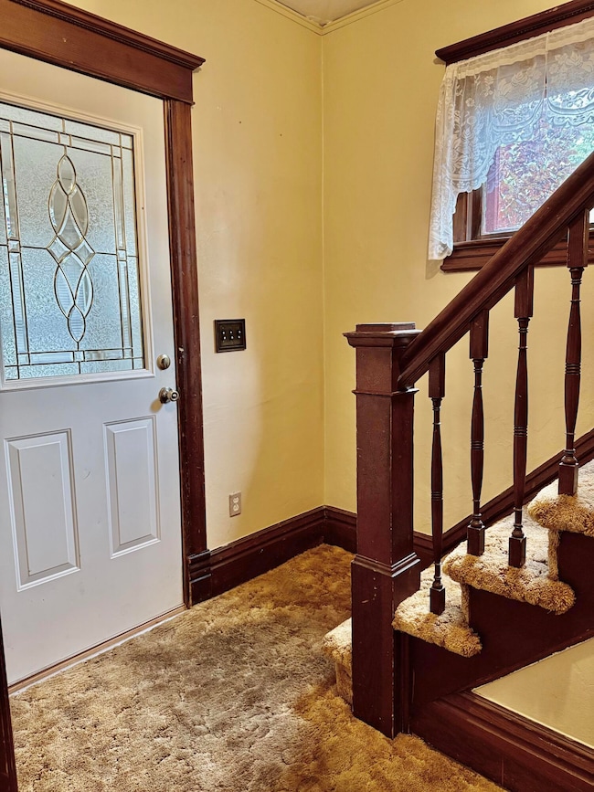 201 8th Ave SW, Aberdeen, SD 57401 - photo 2