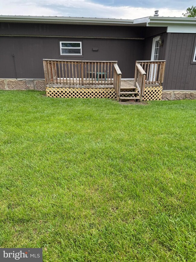 220 3rd St, Moorefield, WV 26836 - photo 6