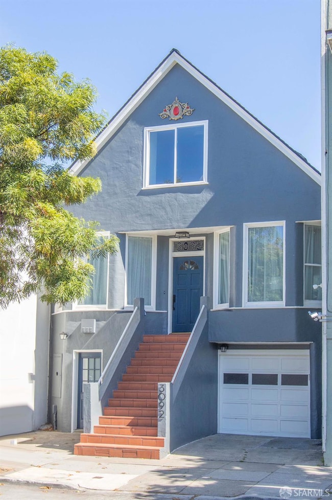 Welcome to 3092 Cesar Chavez Street.