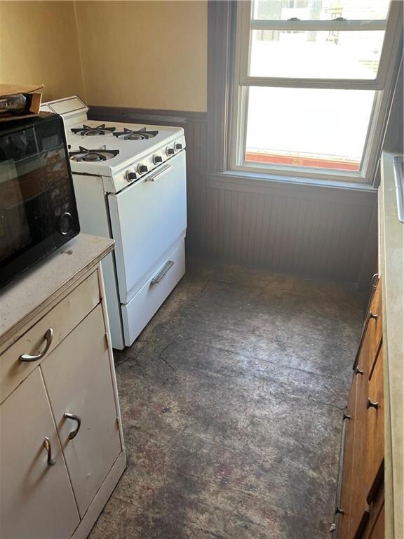 119 Valley St unit 121, Central Falls, RI 02863 - photo 7