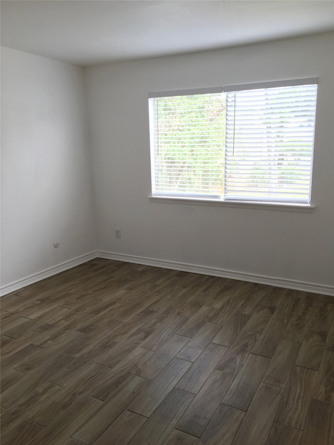 5625 Antoine Dr unit 1303, Houston, TX 77091 - photo 7