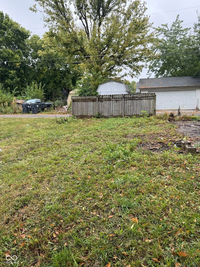 2328 Fletcher St, Anderson, IN 46016 - photo 7