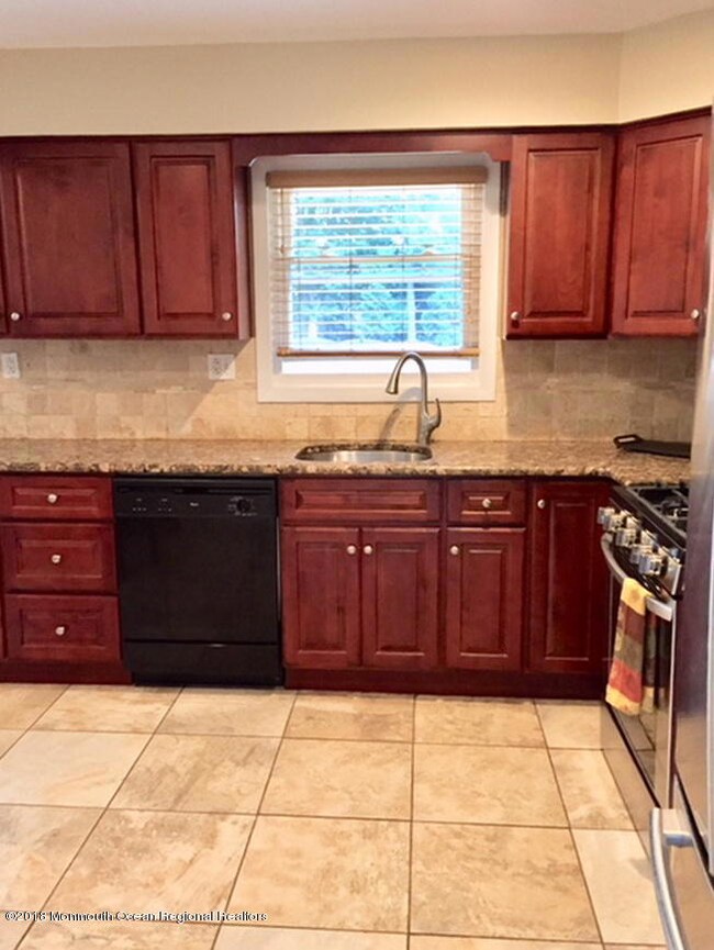 36 Wickatunk Rd, Manalapan, NJ 07726 - photo 6