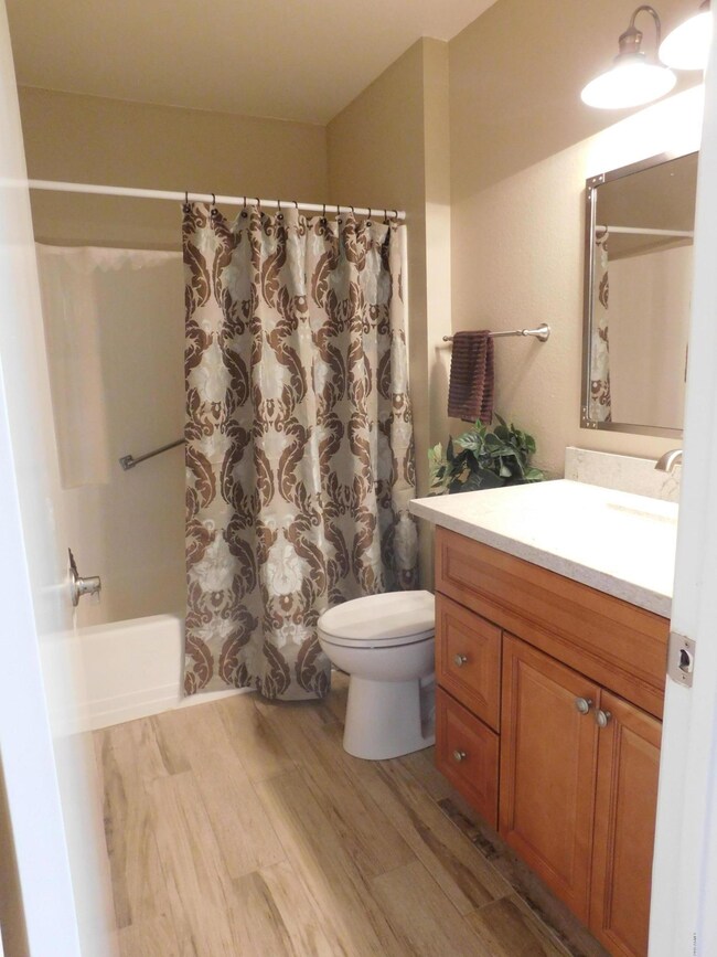 13814 N Garden Court Dr, Sun City, AZ 85351 - photo 4