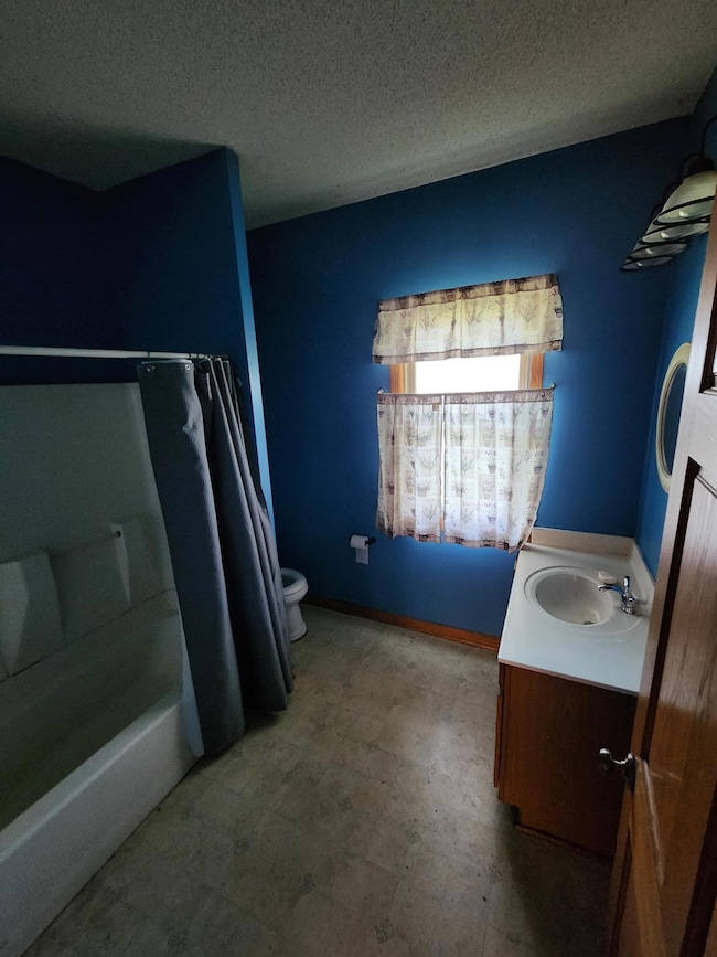 1332 Upton Ave N, Minneapolis, MN 55411 - photo 7