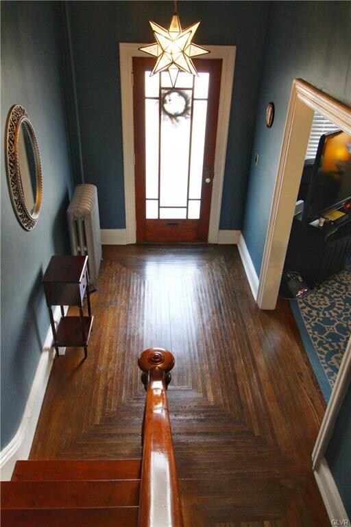 137 W Fairview St, Bethlehem, PA 18018 - photo 2