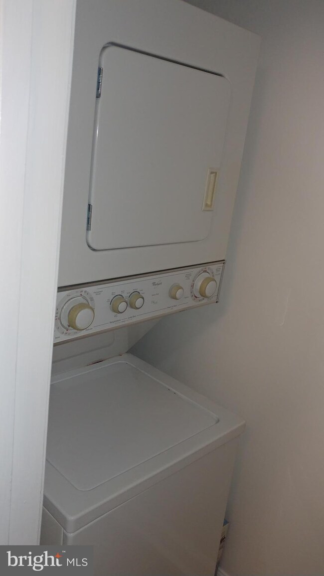 3807 Chesterwood Dr unit 1, Silver Spring, MD 20906 - photo 6