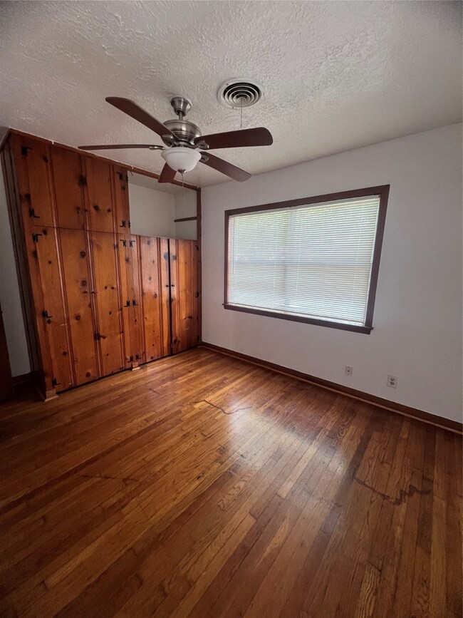 13226 Berwick St, Houston, TX 77015 - photo 4