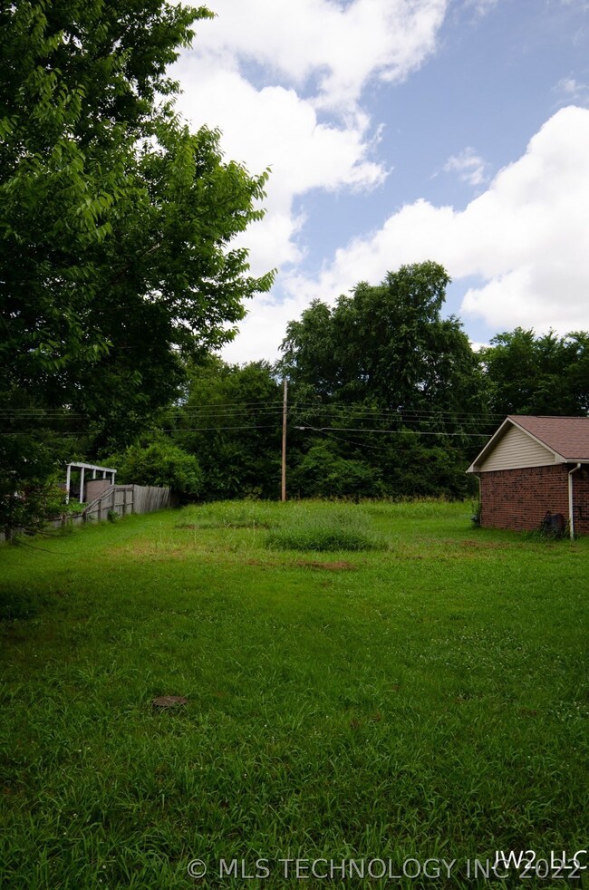 Additional lot behind house