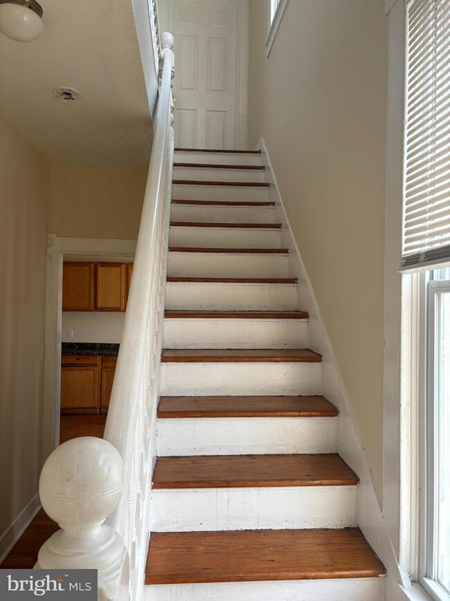 25 Egges Ln, Catonsville, MD 21228 - photo 4