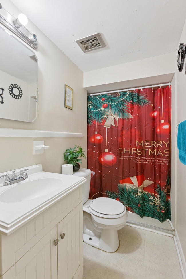 3247 Cloverwood Dr, Nashville, TN 37214 - photo 4