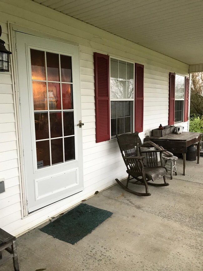 415 Paradise Camp Rd, Harrodsburg, KY 40330 - photo 3