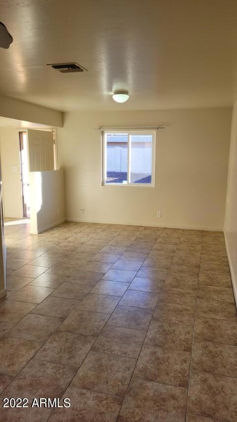 2847 N 46th Ave unit 4, Phoenix, AZ 85035 - photo 2