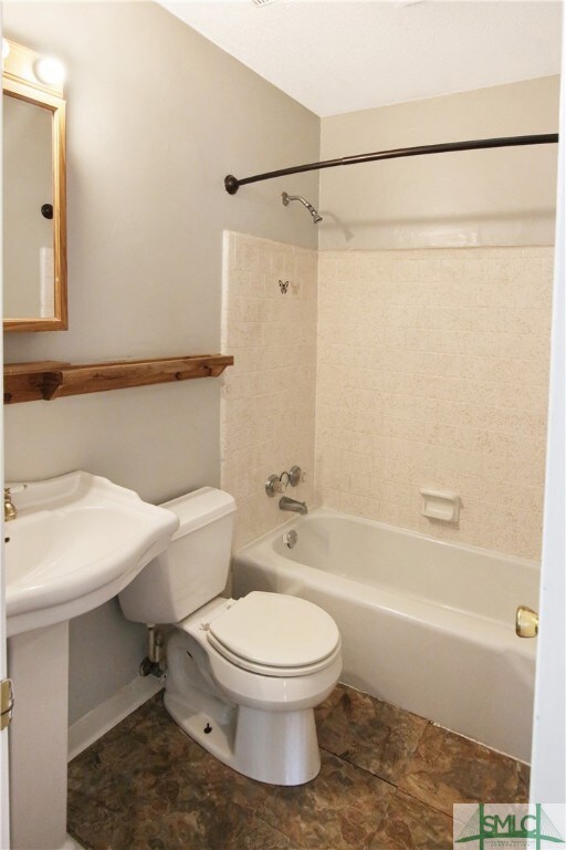 Main Bathropm