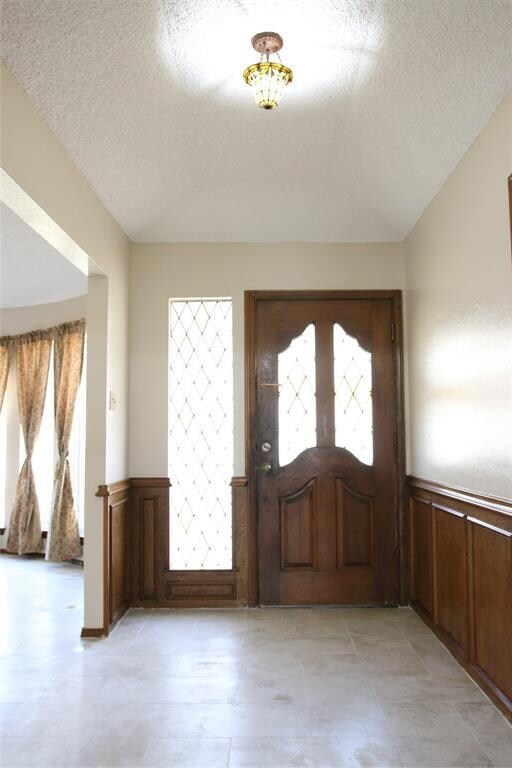 3015 Bramble Oaks Ct, Bedford, TX 76021 - photo 3