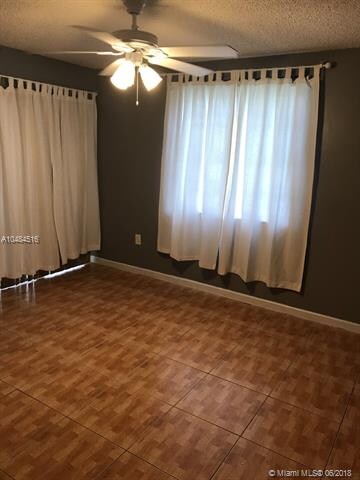 15430 SW 82nd Ln unit 617, Miami, FL 33193 - photo 4