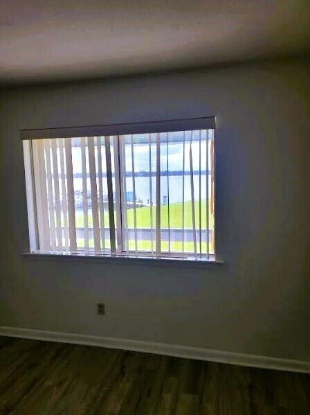Bayview Bedroom View300