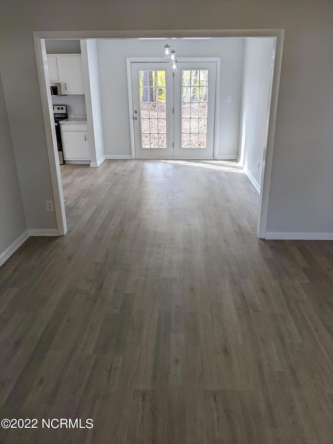 203 Thames Dr, Jacksonville, NC 28546 - photo 6