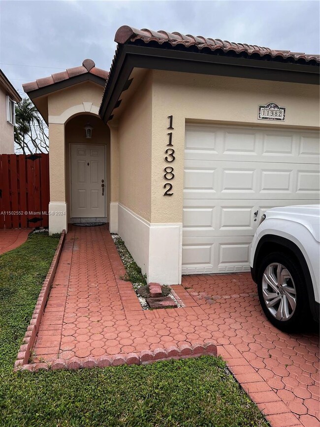 11382 NW 50th Terrace, Doral, FL 33178 - photo 2