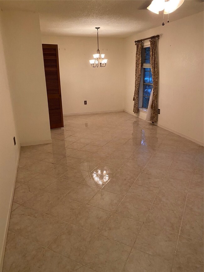 10507 Heather Hill Dr, Houston, TX 77086 - photo 5