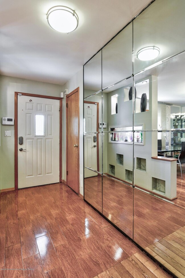 004_Foyer