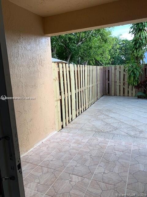 8394 SW 152nd Ave unit 33, Miami, FL 33193 - photo 4