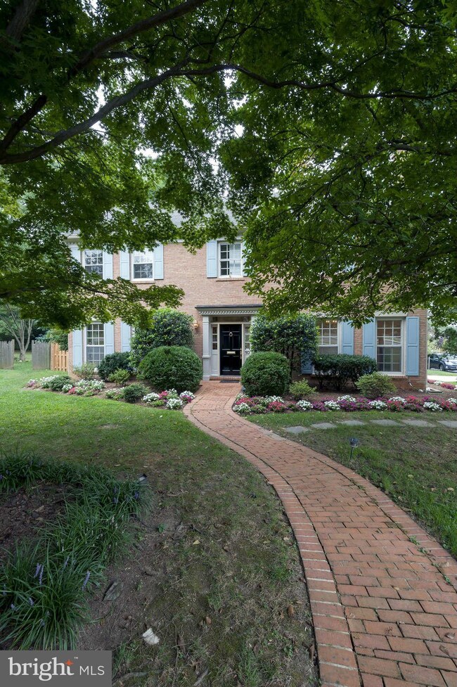 10 Wesley Cir NW, Washington, DC 20016 - photo 4