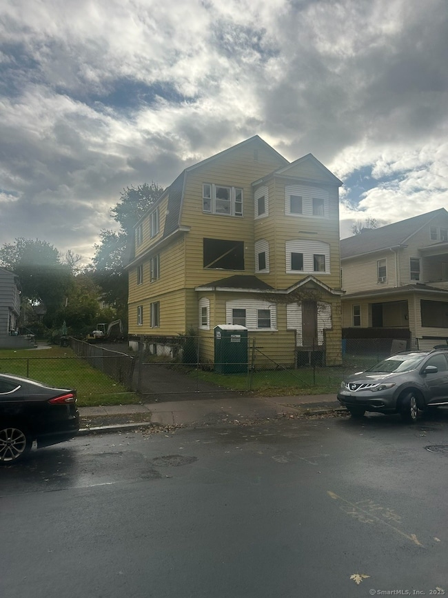 59 Mansfield St unit 61, Hartford, CT 06112 - photo 3